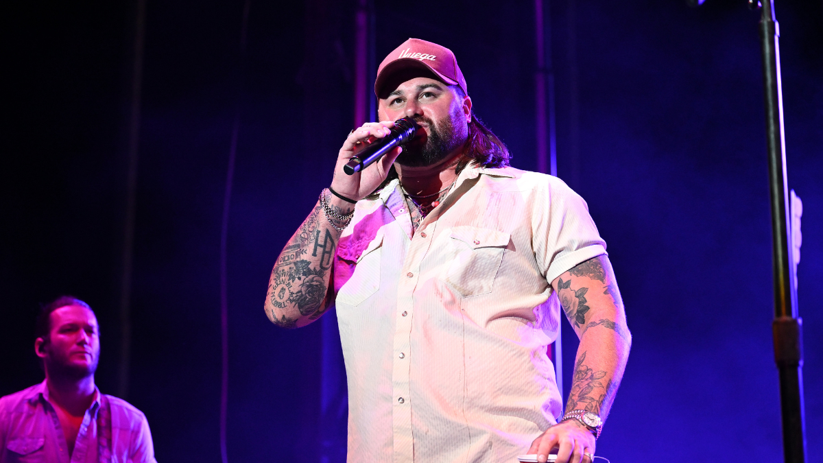 Watch: Koe Wetzel 'Spills The Beans On His Best Arrest Story' | FM106.1