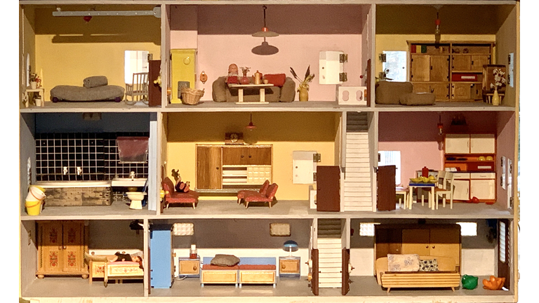 East german vintage: dollhouse