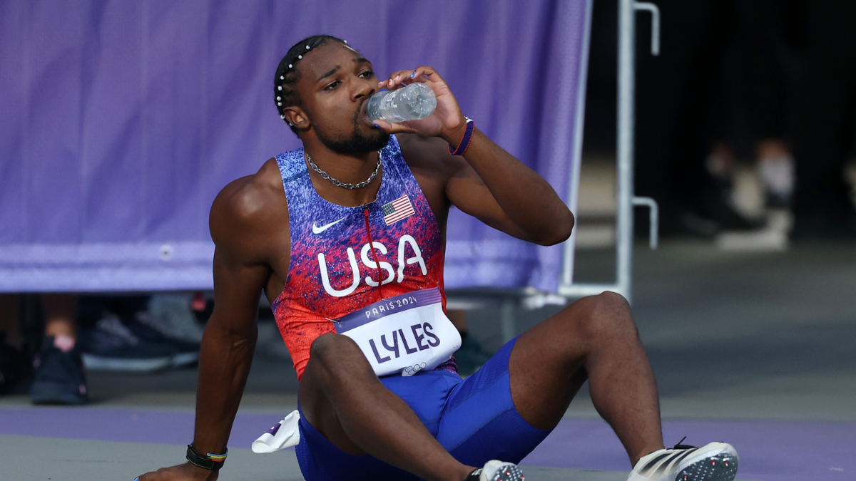 Noah Lyles Tests Positive For COVID, Wins Bronze In 200m Final | BIN ...