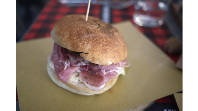 sandwich with parma ham