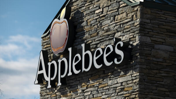 Woman Arrested After Sharing Applebee's 'All You Can Eat' Appetizer