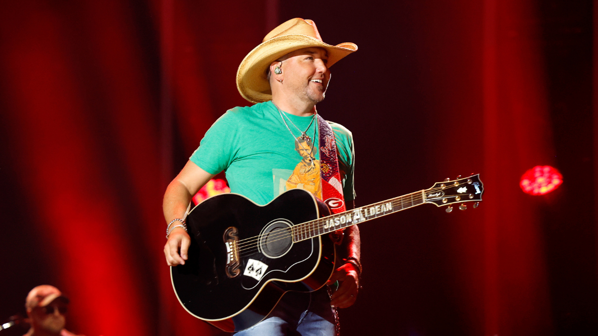 Jason Aldean pays tribute to his teenage daughter with a heartfelt birthday greeting