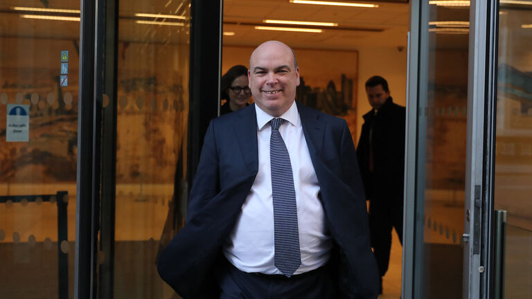 File: Tech Tycoon Mike Lynch Awaits Extradition Fate After Damning Court Ruling