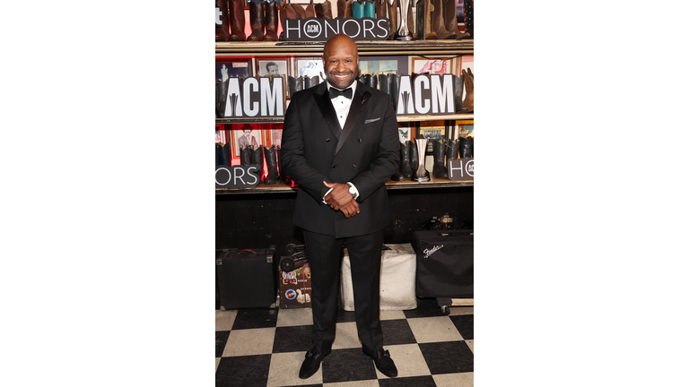 17th Academy Of Country Music Honors – Red Carpet