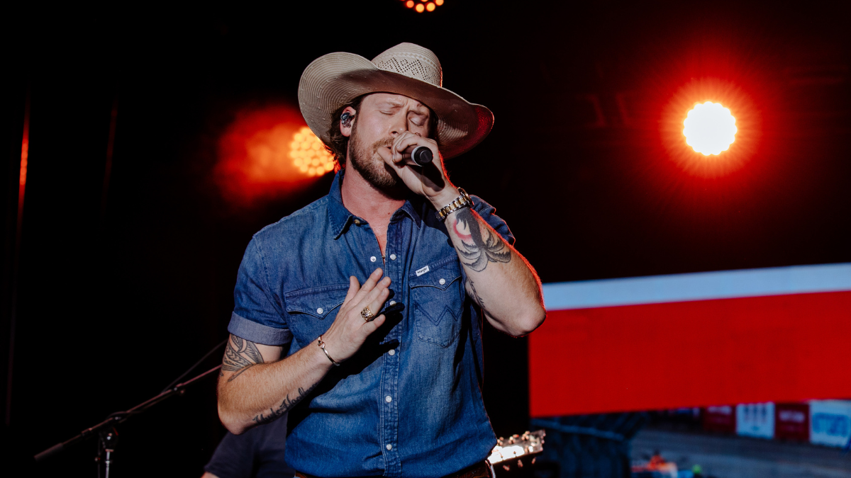 Brian Kelley releases anthem for his birthday: “Put Myself On”