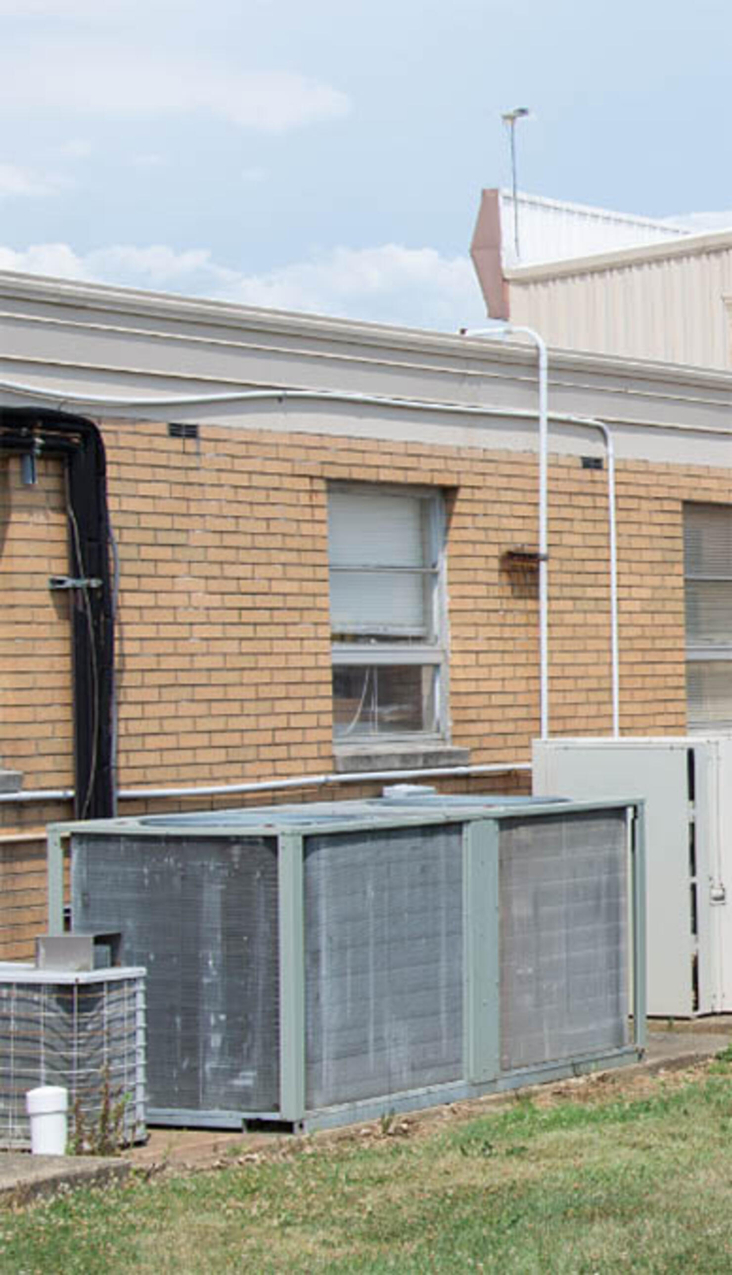 The air conditioning unit Thomas Crooks’ used to access the roof of the AGR building. 