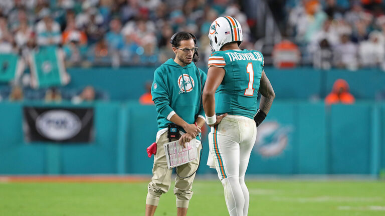 SPORTS-FBN-HYDE-COLUMN-FL