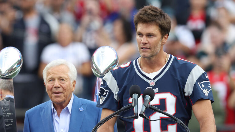 Philadelphia Eagles v New England Patriots