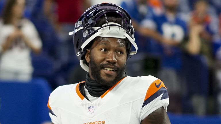 Denver Broncos v Indianapolis Colts