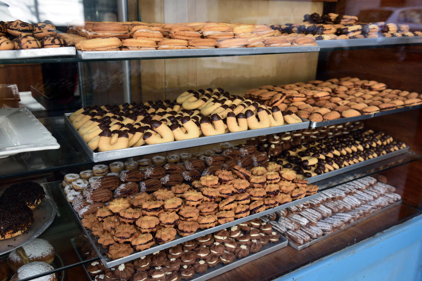 Pastry shop at Valparaíso city, Chile