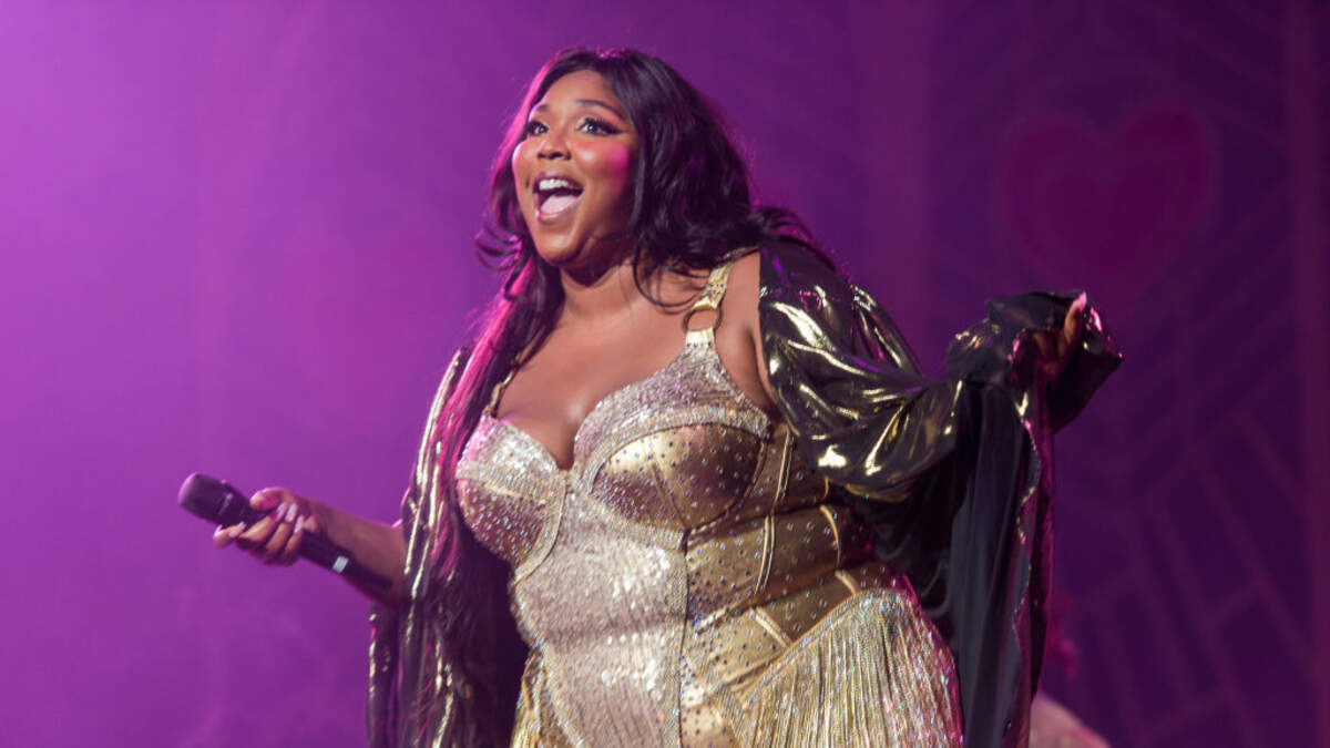 WATCH: Lizzo Flaunts Trimmed Figure Amid Open Struggle With Fitness Journey | 93.7 KRQ