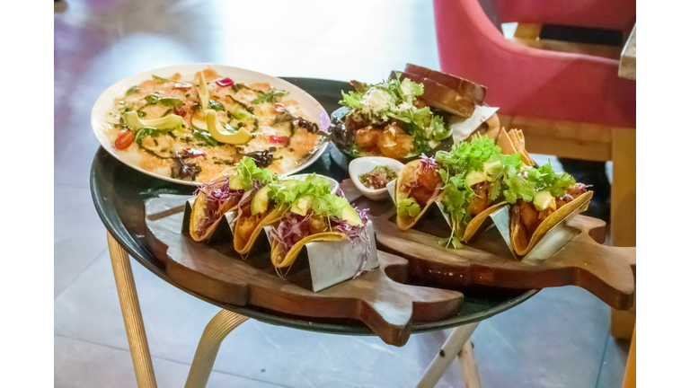 Merida, Mexico, Zona Paseo Montejo Centro, Calle 60, Crabster Seafood & Grill, restaurant, tacos avocado, platter of food