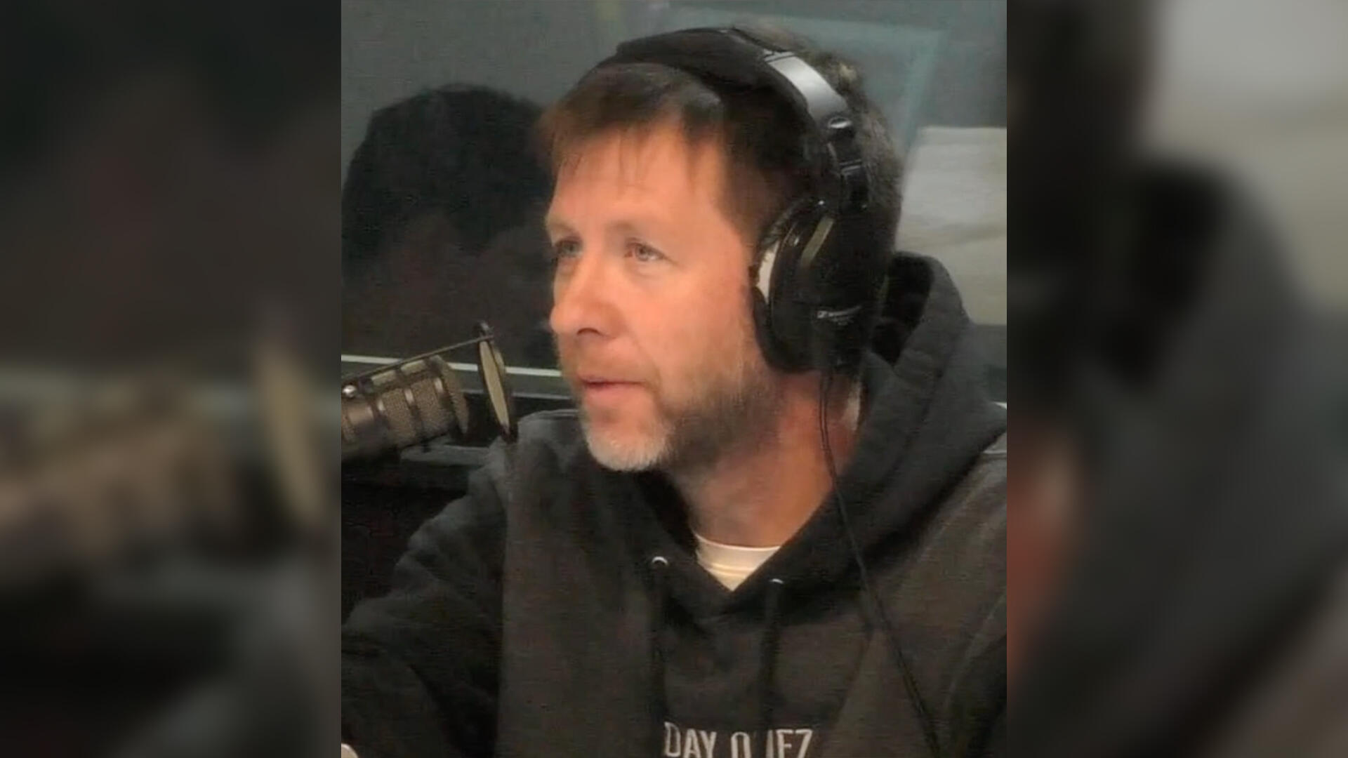 Lunchbox Called 911 Over Car Wreck 98.7 The Bull