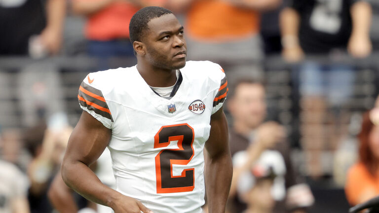 Cleveland Browns v Las Vegas Raiders