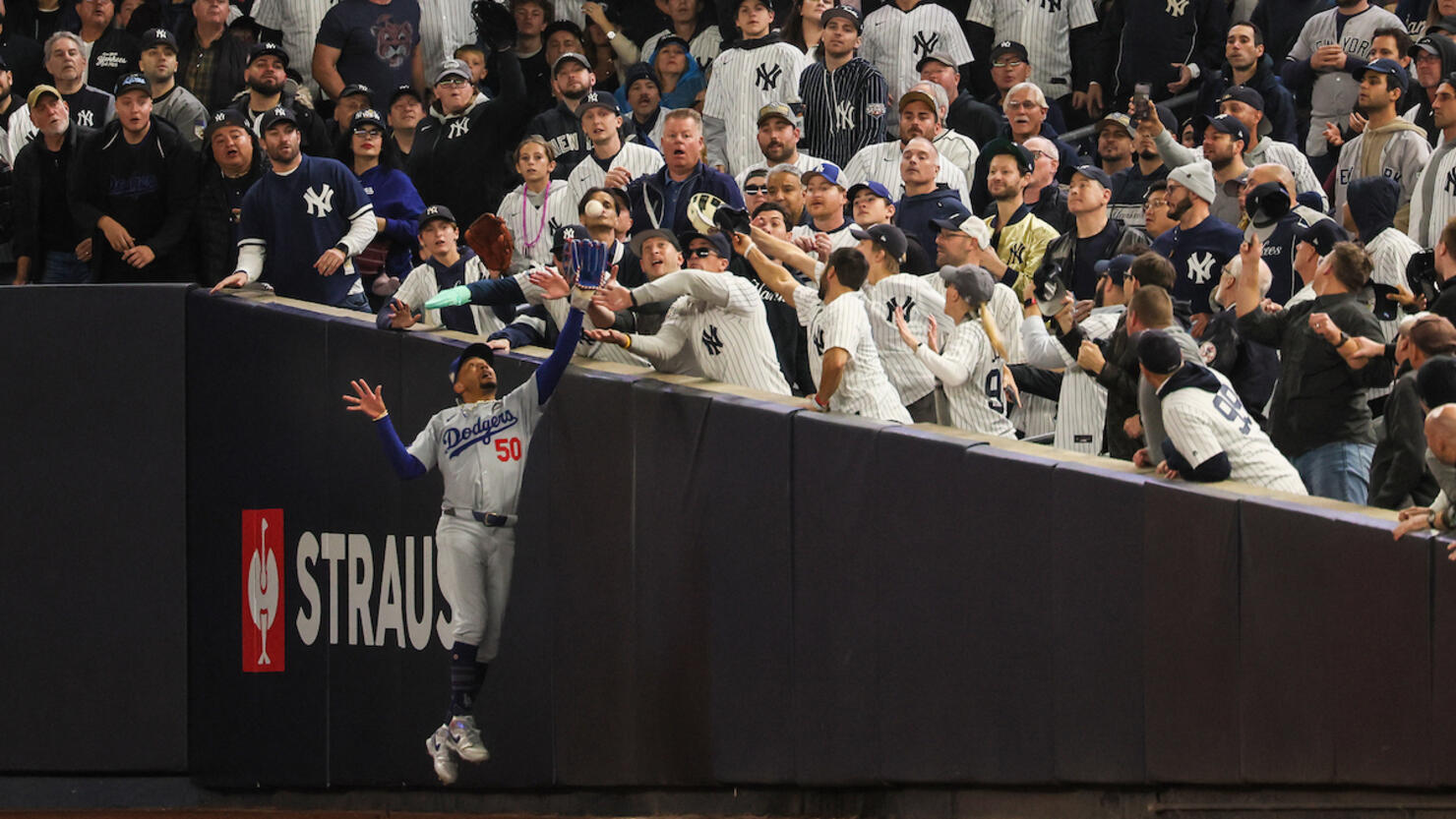 Dodgers Yankees in game four of the World Series.