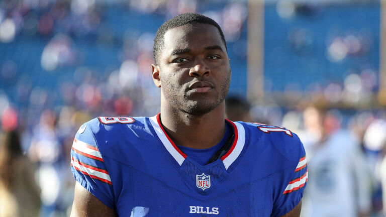 Tennessee Titans v Buffalo Bills