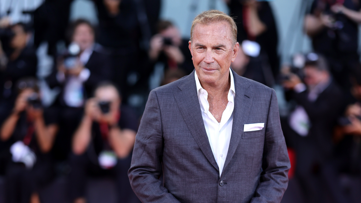 Kevin Costner Reacts To John Dutton's Fate On 'Yellowstone' | 98 TXT