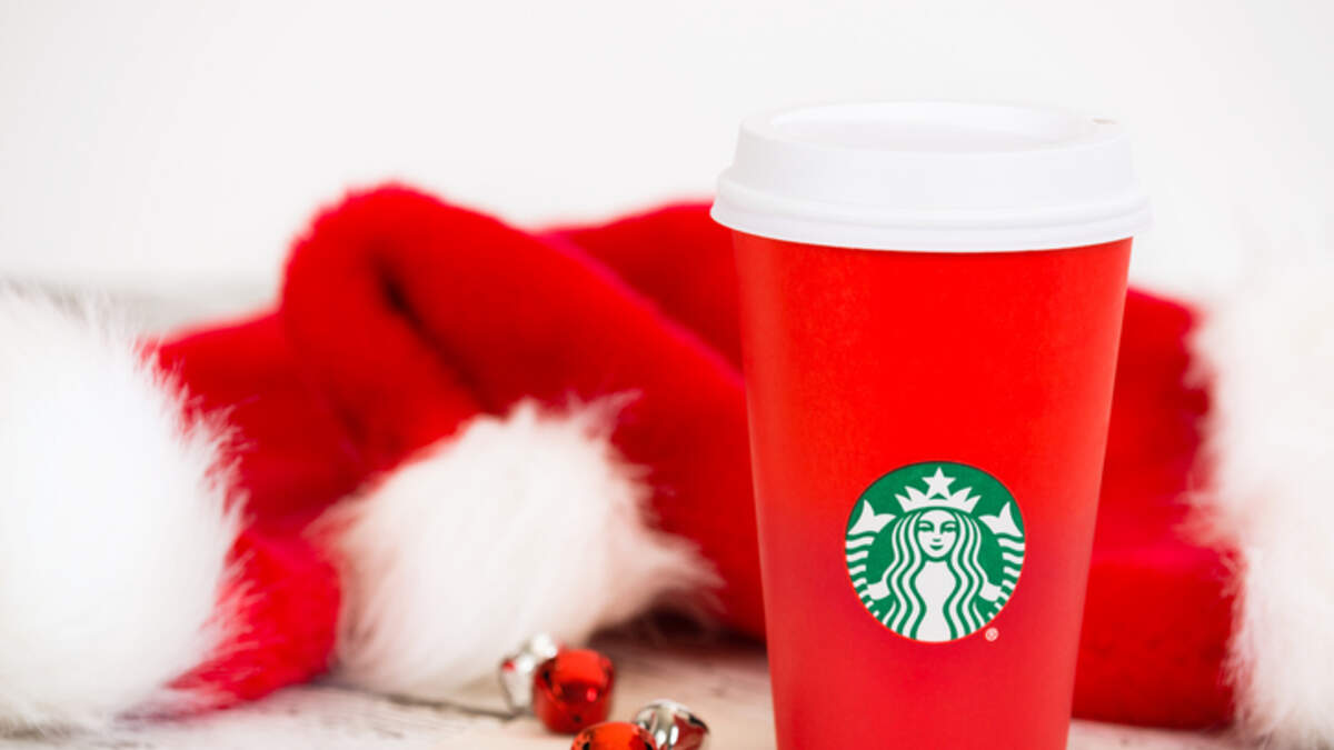 The Starbucks Red Cup Giveaway Is Back For 2024 98.1 The Breeze