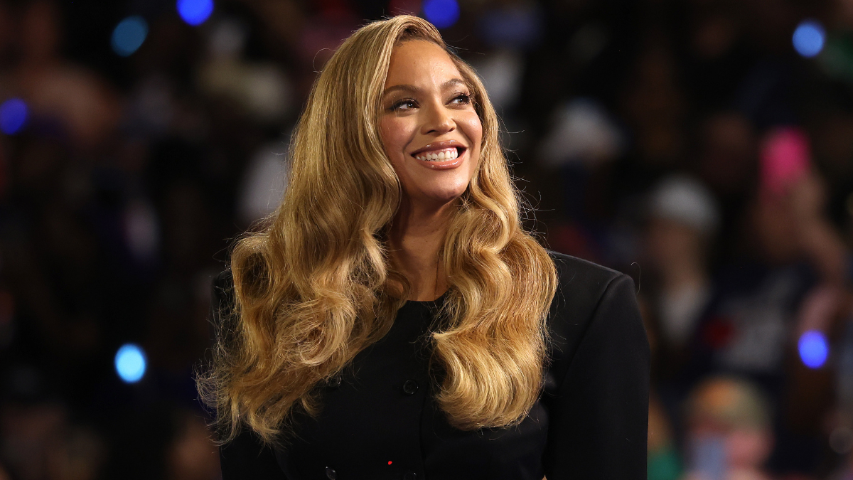 Beyoncé To Perform Halftime Show During NFL Christmas Day Game In ...