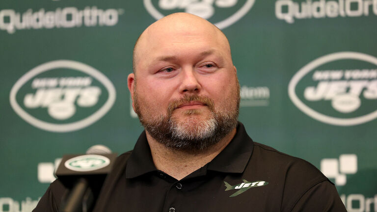 New York Jets Introduce Quarterback Aaron Rodgers