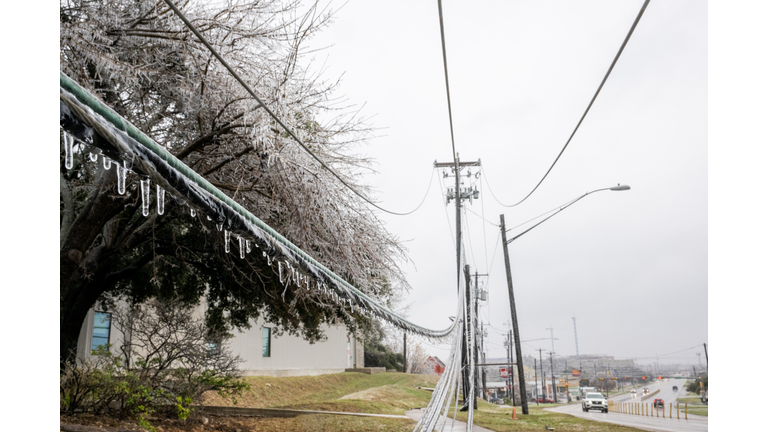 Winter Storms Cause Delays And Headaches Through Much Of Texas