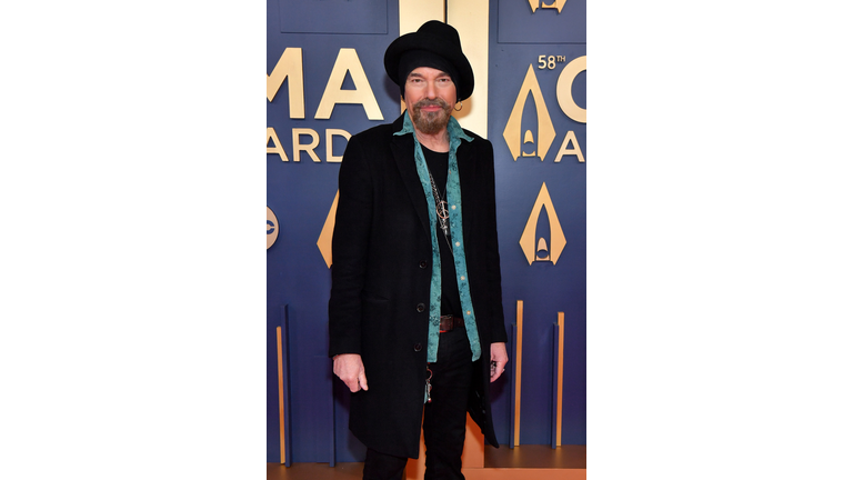 The 58th Annual CMA Awards - Arrivals