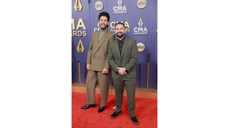 The 58th Annual CMA Awards - Arrivals