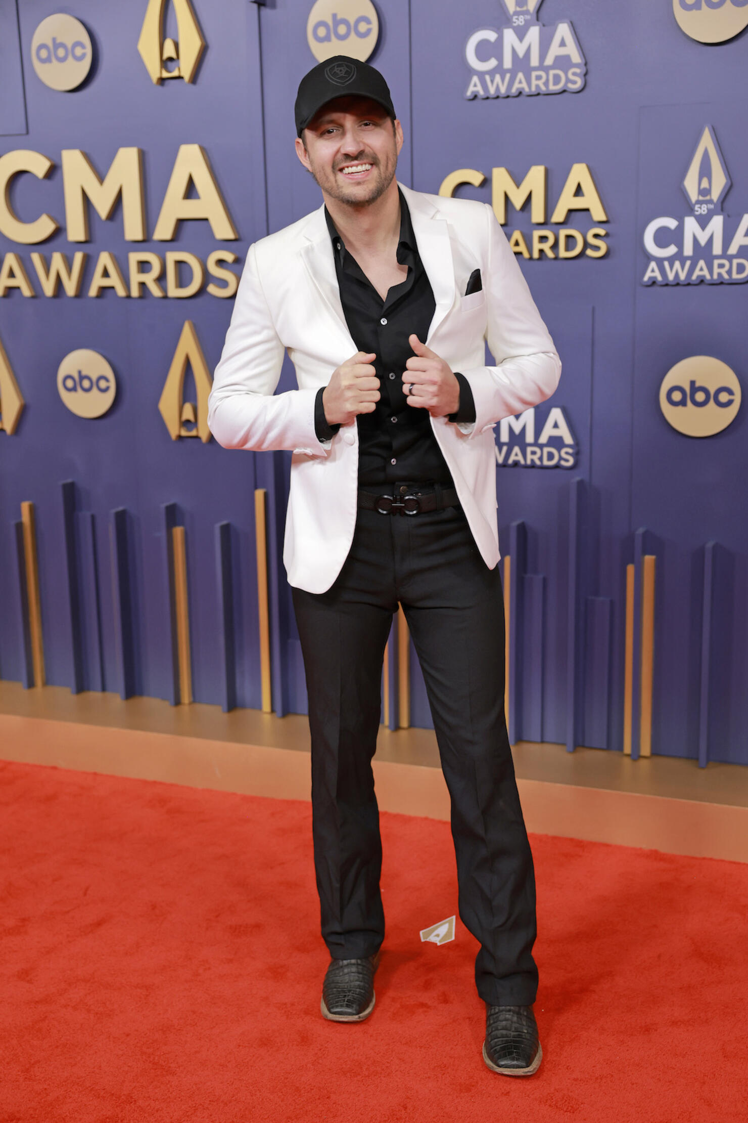 The 58th Annual CMA Awards - Arrivals