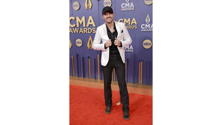 The 58th Annual CMA Awards - Arrivals