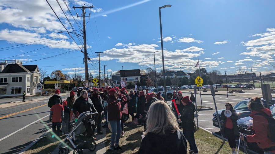 Pressure Growing For Beverly, Marblehead To End Teachers Strikes | WBZ ...