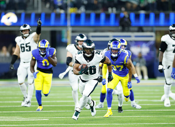 Philadelphia Eagles v Los Angeles Rams