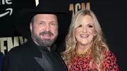 Watch: Garth Brooks Shares Thanksgiving Traditions With Trisha Yearwood