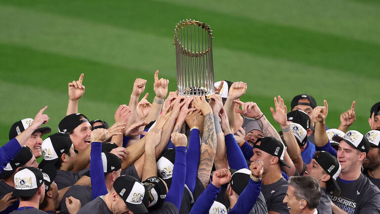 World Series - Los Angeles Dodgers v New York Yankees - Game 5