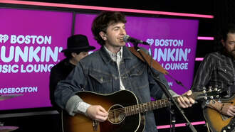 Gavin Marengi Performs in 101.7 The Bull's iHeart Dunkin' Lounge