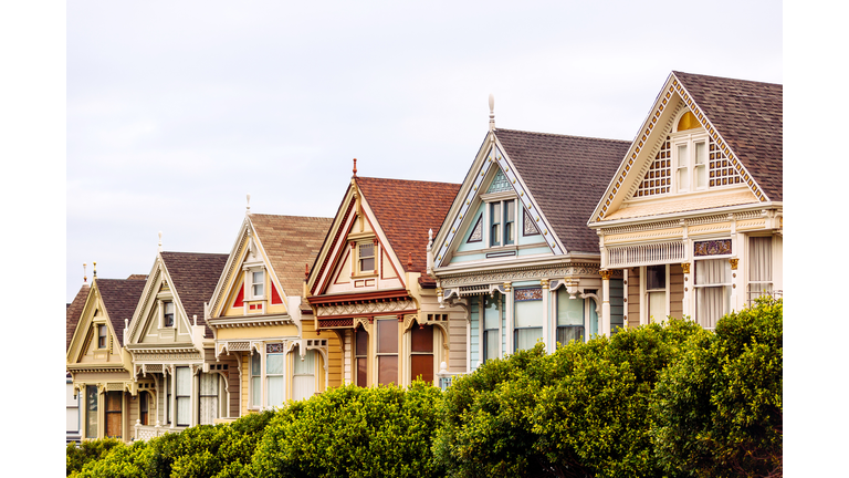 Painted Ladies houses at Alamo Square, San Francisco, California, USA