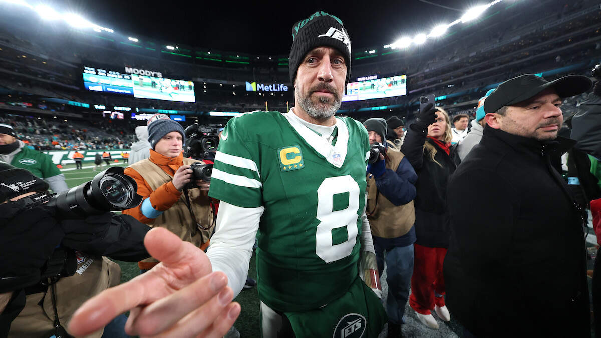 Aaron Rodgers Emerges As Contender For Playoff Team's QB Search | 100.3 ...