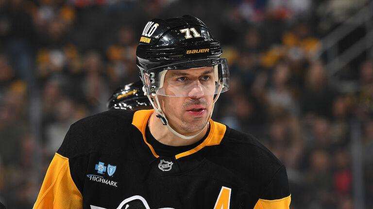 New York Islanders v Pittsburgh Penguins