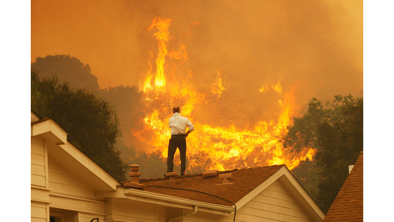 Springs Fire In Southern California Gains Strength, Continues To Threaten Homes