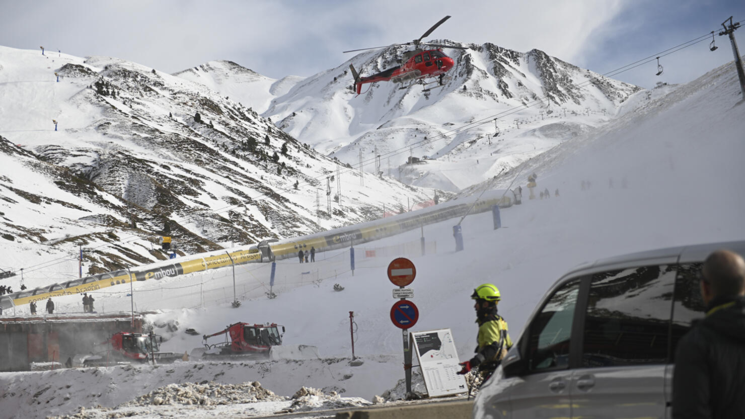 Nine Very Seriously Injured And Eight Seriously Injured After The Fall Of A Chairlift At Astun Ski Resort (huesca)