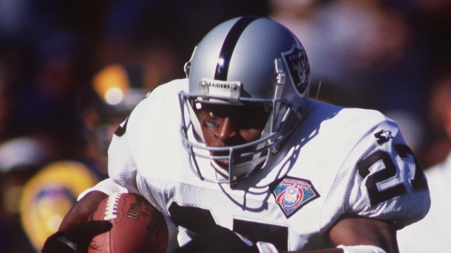 RAIDERS AT RAMS