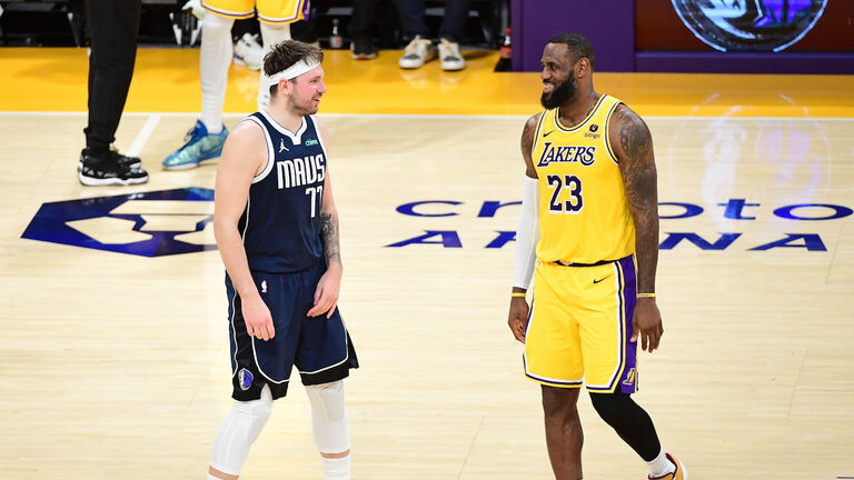 Dallas Mavericks v Los Angeles Lakers