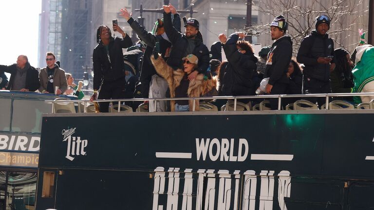 AMFOOT-NFL-EAGLES-SUPER-BOWL-PARADE
