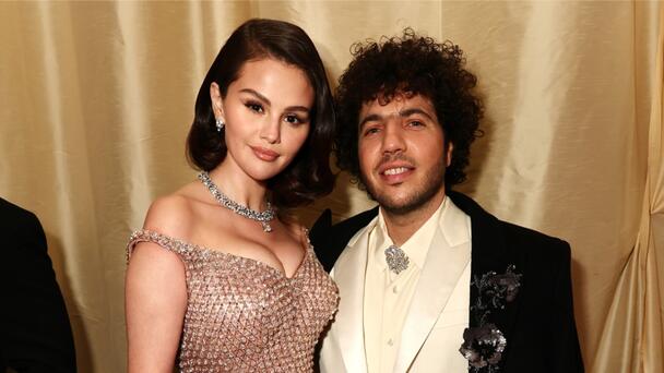 WATCH: Benny Blanco Hilariously Tries To Do Selena Gomez's Makeup