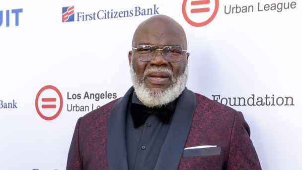 T.D. Jakes Reveals He Suffered 'Massive' Heart Attack During Church Sermon