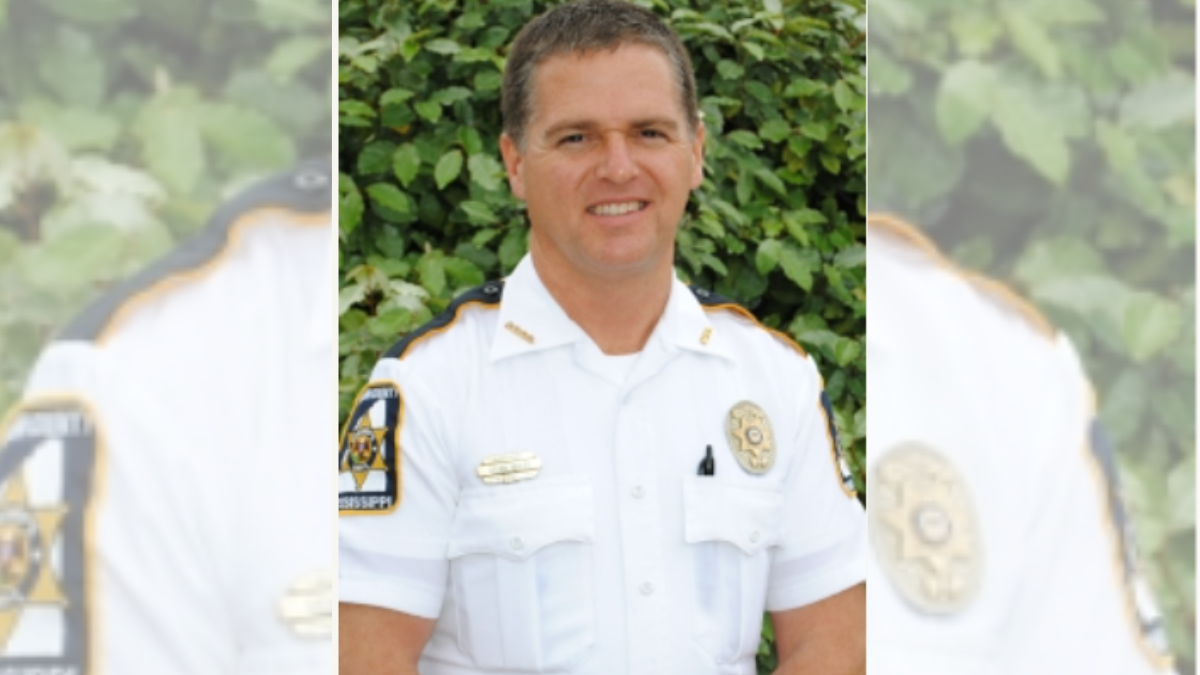 'Goon Squad' Sheriff Accused Of Using Inmates For Labor At Family Farm ...