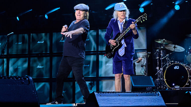 AC/DC In Concert