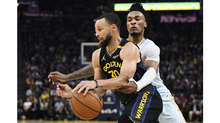 San Antonio Spurs v Golden State Warriors