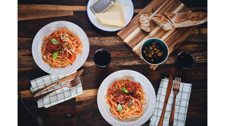Meatballs with Spaghetti and Tomato Sauce
