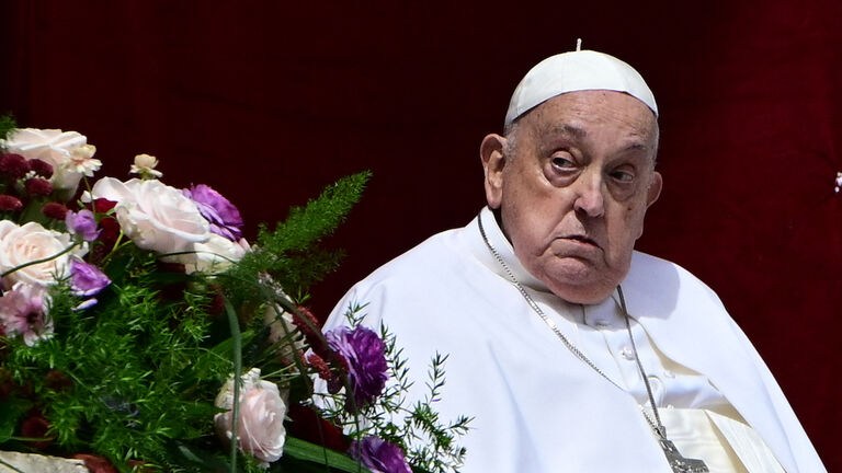 TOPSHOT-VATICAN-RELIGION-URBI-ORBI-EASTER