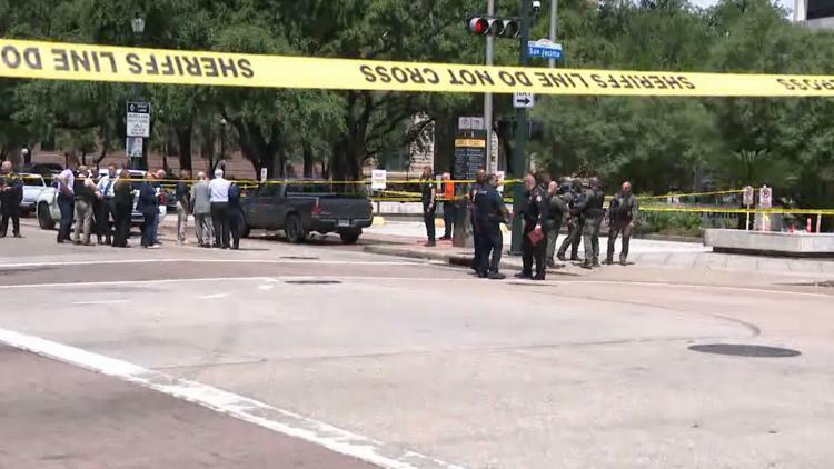 Harris County Pct 1 Deputy Constable Shot Outside Harris County Courthouse